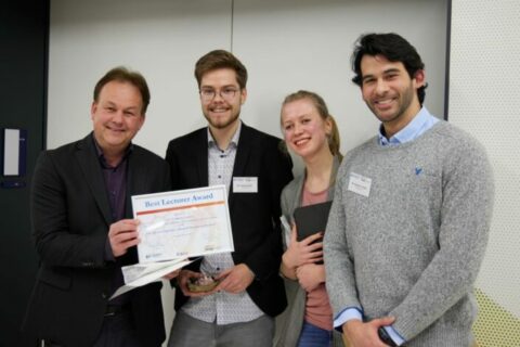 Prof. Dr. Thommes erhält von Studentinnen und Studenten den Best Lecturer Award
