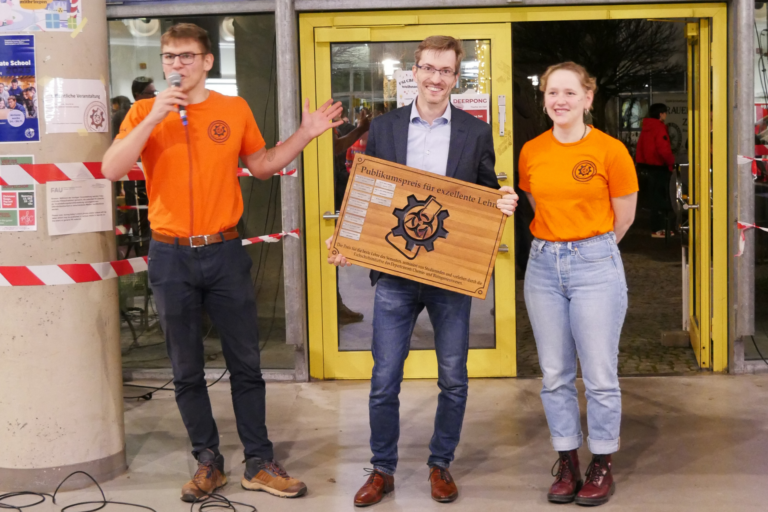 Verleihung des „Publikumspreis für exzellente Lehre“ an Dr.-Ing. Franz Huber